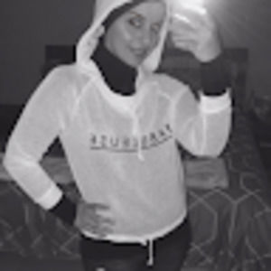 Meet your Posher, Fatima